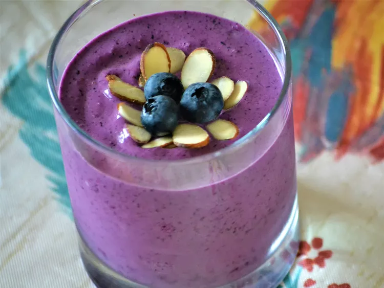 Almond-Berry Smoothie